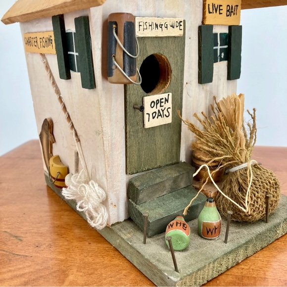 ❤️‍🔥 (5/20) Rivers Edge Bait House Wooden Hanging Decoration - Picture 6 of 6